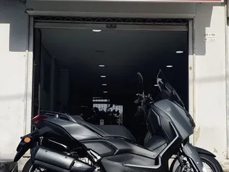 yamaha x-max 300