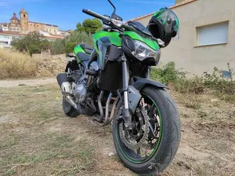 kawasaki - z900