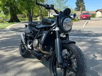 husqvarna svartpilen 701