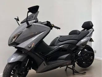 t-max 530 lux max - full prep akrapovic + variospeed - 17 000 km