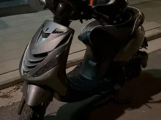 ② piaggio zip 4t 50 cc