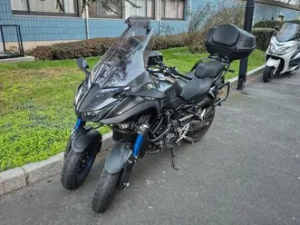 moto yamaha niken gt 900