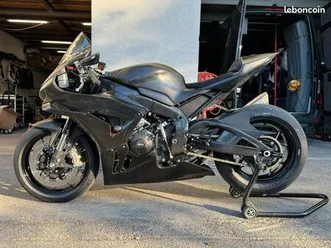 honda cbr 1000rr-r