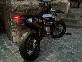 ② ktm exc-f 500 six days