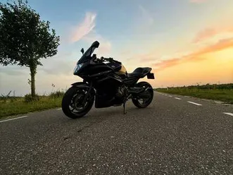 yamaha xj 6 diversion f zwart