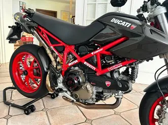 ducati hypermotard 1100