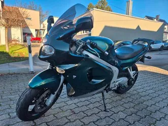 triumph sprint st 956