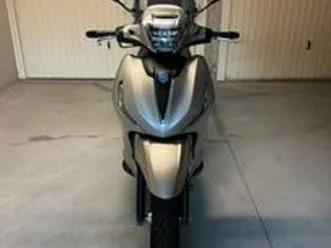 piaggio beverly 400 hype