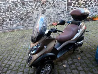 piaggio mp3 500