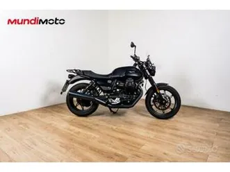 moto guzzi v7 stone 850 - 2023