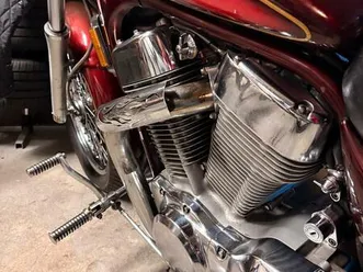 suzuki intruder