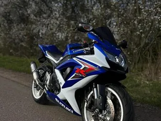 suzuki gsxr 750