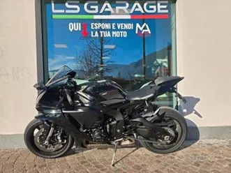 yamaha yzf r1