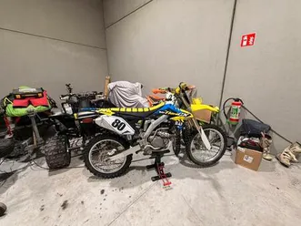 ② suzuki rm-z 250 cc 2010