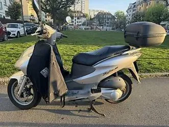 honda 125 dylan ses