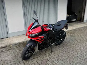 aprilia tuono