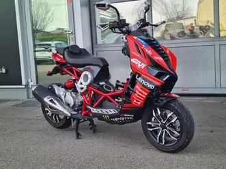 italjet dragster 125 einzelstück ducati moto gp team lenovo