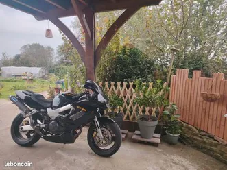 moto vtr 1000 firestorm