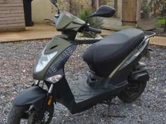 scooter kymco 50 cc – très bon état – 2 889 km seulement