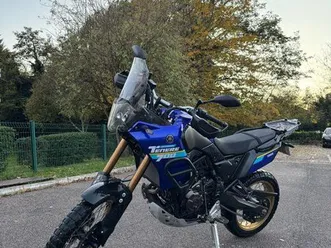 tenere 700 a2 akrapovic / top case / crash bar