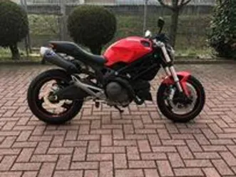 ducati monster 696