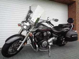 yamaha xvs 1300 a midnight star. 2012. velmi pěkná.
