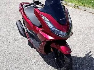 pcx 125 rouge
