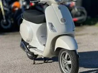 piaggio vespa lx 150