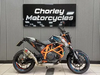 ktm 690 duke ktm r 14 plate , supermoto naked, trade px to clear 690 cc