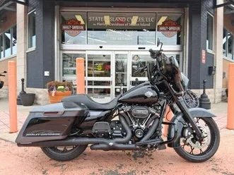 2021 harley-davidson® street glide® special gauntlet gray metallic/vivid black - black finish