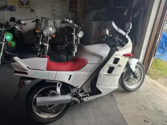 honda var 750