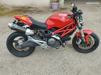 ducati monster 696