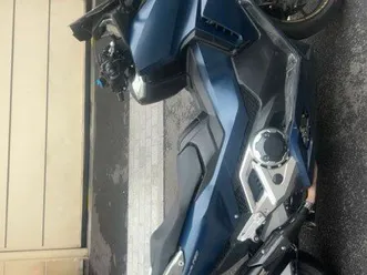 honda forza 750 – 2021 – bleu nuit – akrapovic – 22 000 km