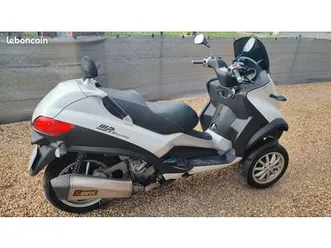 piaggio mp3 400 lt