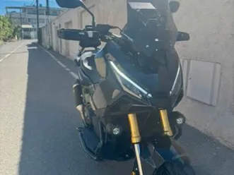 x-adv 2025 full black