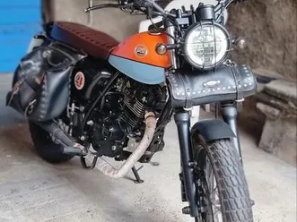 moto 125 cc espagne mash seventy gulf, 1700 kms