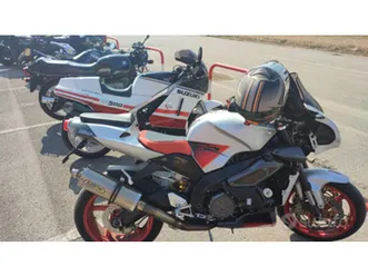aprilia tuono 1000 r