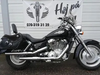 honda powersports vt1100c2 shadow • 2000
