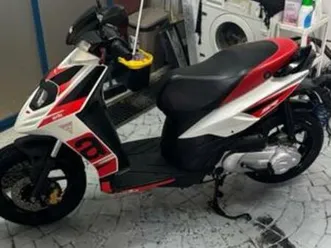 aprilia - scooter aprilia sr 50 cc motard