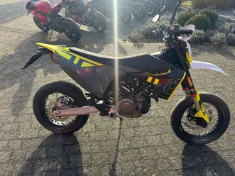 husqvarna 701 supermoto
