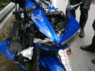 suche motorräder unfallschaden totalschaden motorschaden bastler beschädigt sturzschaden getriebeschaden wasserschaden standschaden yamaha mt07 suzuki gsx-r 600