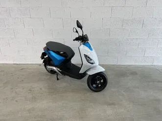 piaggio 1 active 2023 125 cm3 | scooter | 200 km | 37100 tours