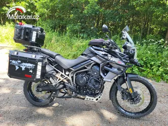 triumph tiger 800 xcx
