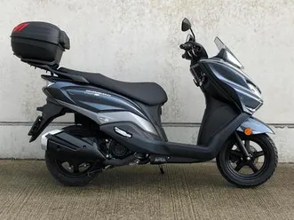 ② suzuki burgman 125