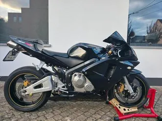② honda cbr 600rr - 27.000km - akrapovic editie - gekeurd!