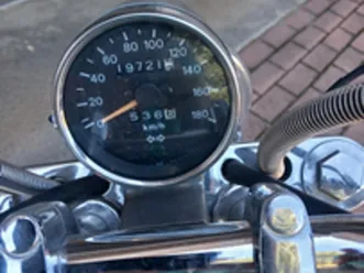 moto suzuki intrudel vs600