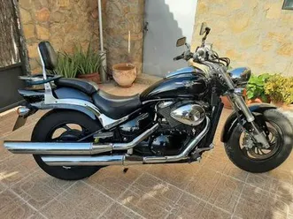 suzuki - m800 intruder