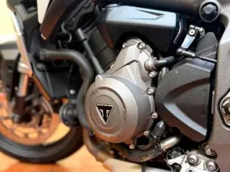 triumph - street triple s a2
