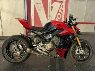 2023 ducati streetfighter v4 s ducati red