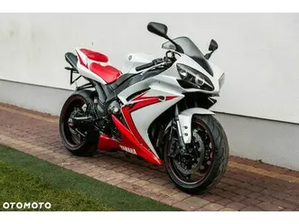 yamaha r1